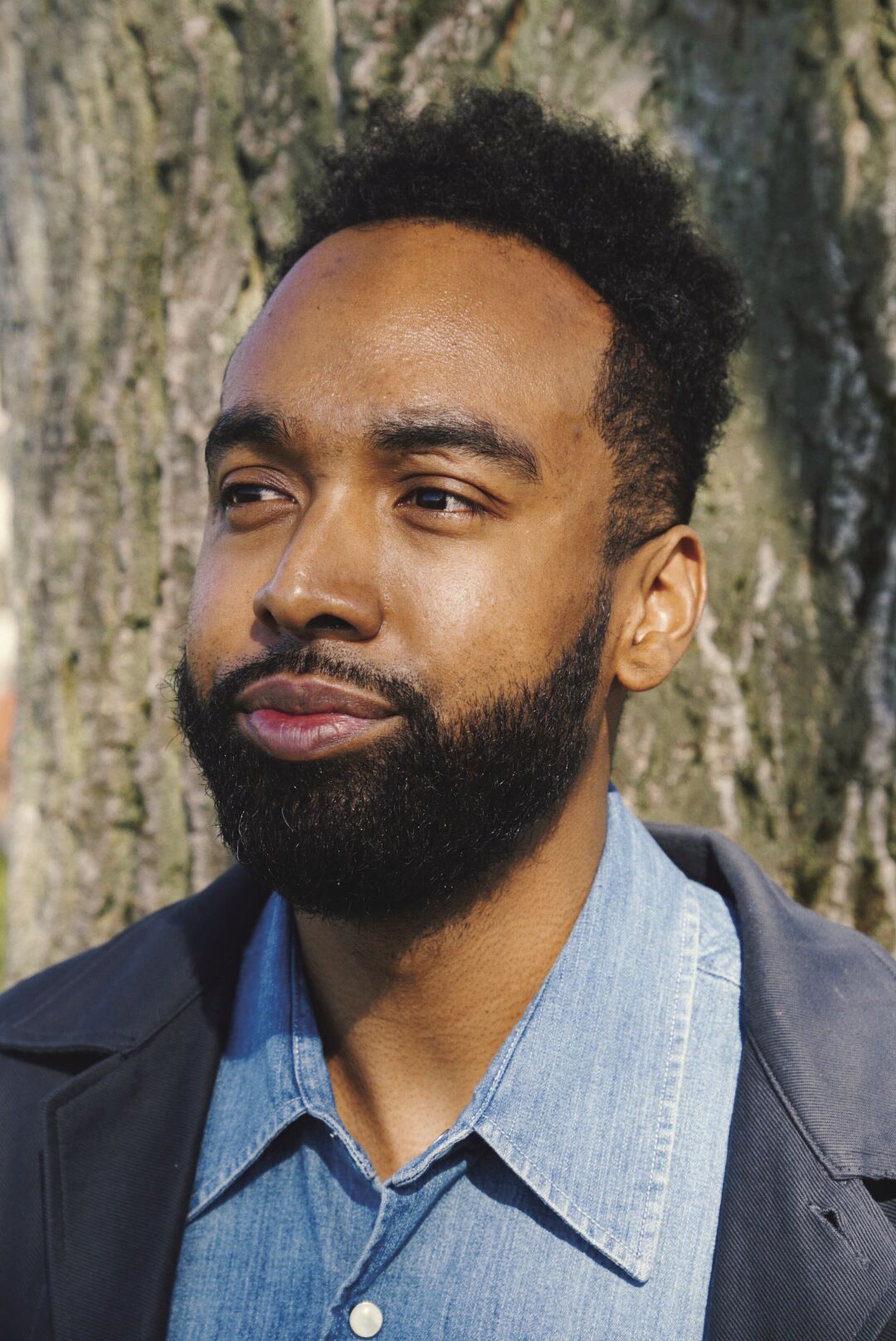 Darrell Headshot.jpg